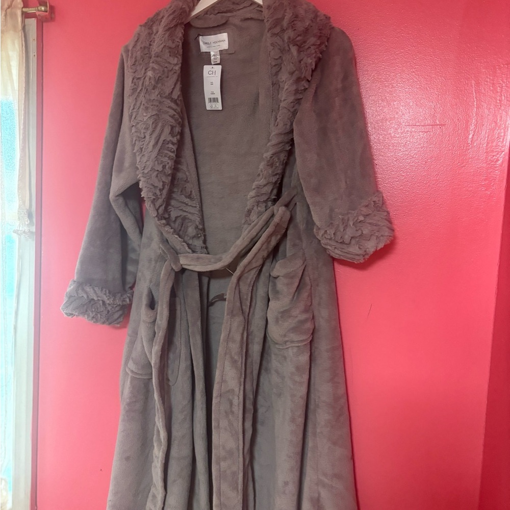 Cozy Gray Women's Robe - Picture 2 of 6